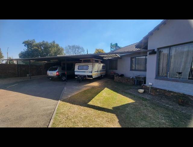 3 BEDROOM HOUSE FOR SALE IN VAN DYK PARK
